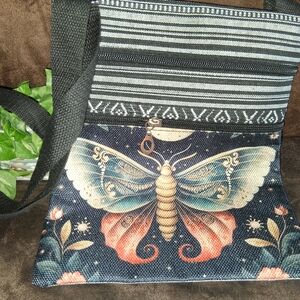 Beautiful Butterfly Print Crossbody Bag